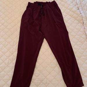 Keep It Classic Lululemon Crop Pants